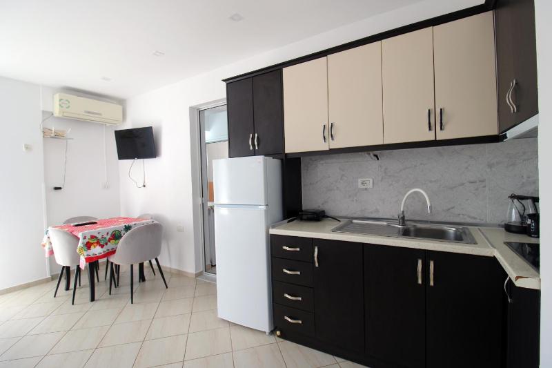 Modern Sea View Apartment - image 15