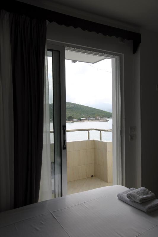 Modern Sea View Apartment - image 14