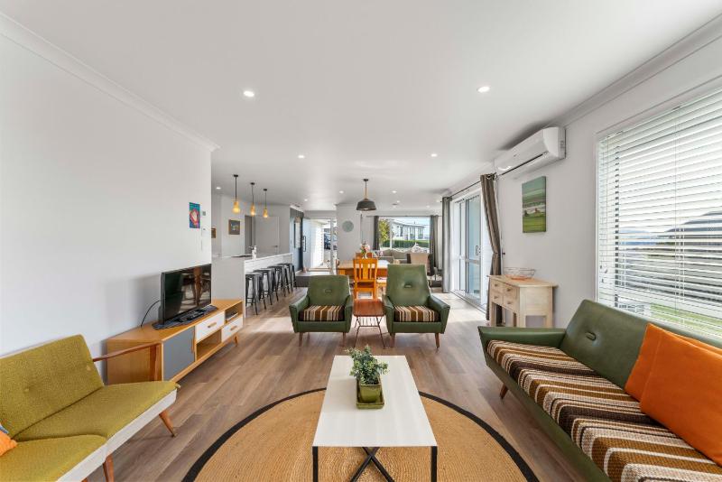 House In The Heights - image 7