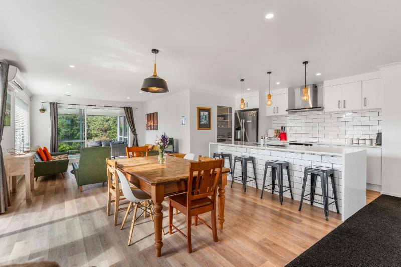 House In The Heights - image 15