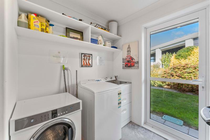 House In The Heights - image 13