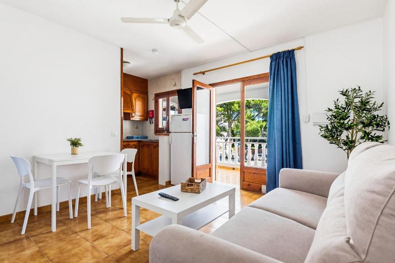 Apartamentos Mar Blanca by Mauter Villas - image 19
