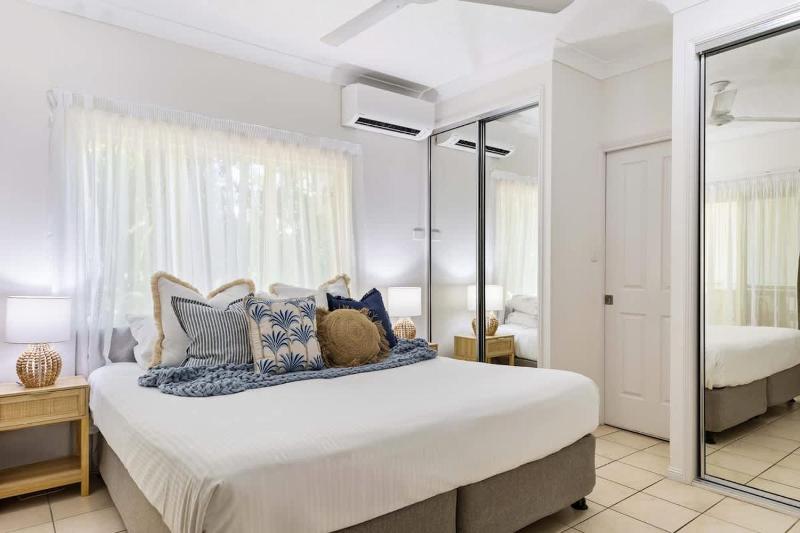 Laidback Resort Living at Central Plaza Poolside - image 19