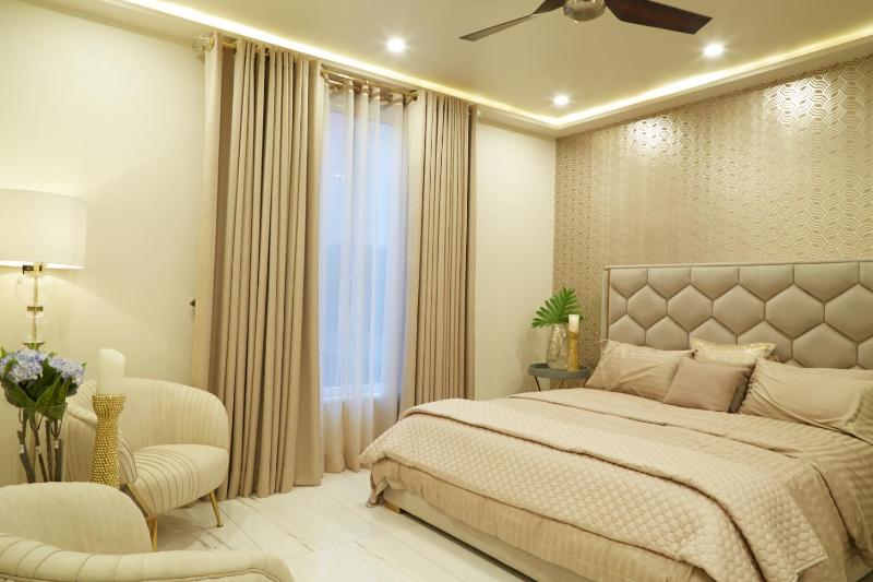 Casa Reina Luxury Apartment - image 8