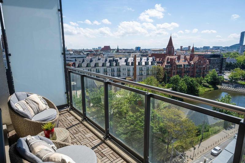 Apartment with a River View Near the Old Town by Renters Prestige - image 16