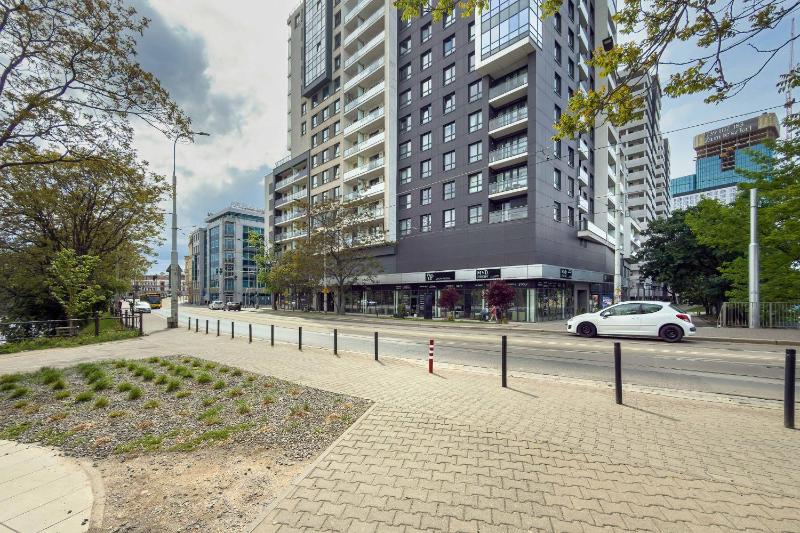 Apartment with a River View Near the Old Town by Renters Prestige - image 9