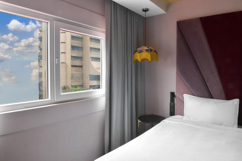 IBIS STYLES KINSHASA - image 16