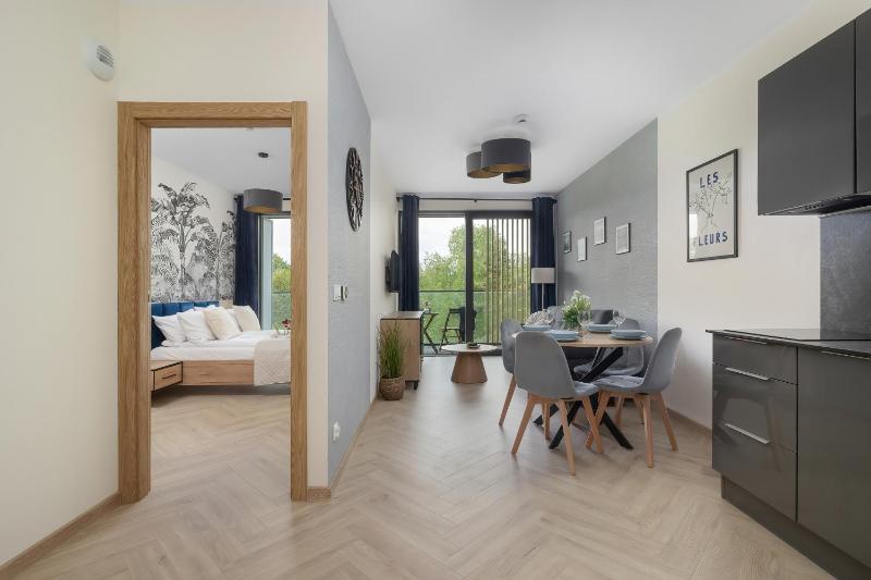 Klimatyzowane Apartamenty Art Lake w Mielnie z Parkingiem i Basenem by Noclegi Renters - image 50