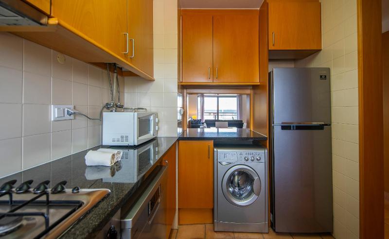 B05 - Hill Rise Marina Apartment - image 27