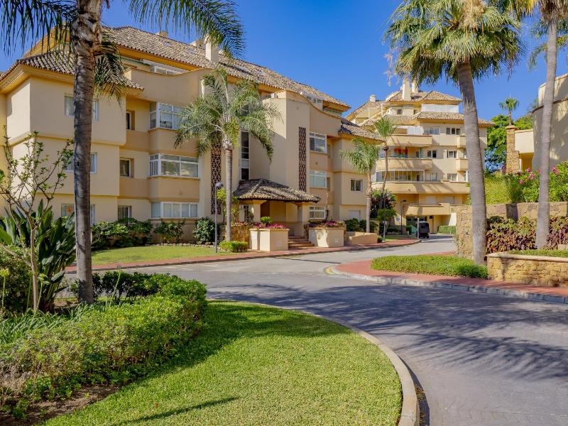 Cubo's Luxury Golf Apartment Marbella & Parking - image 15