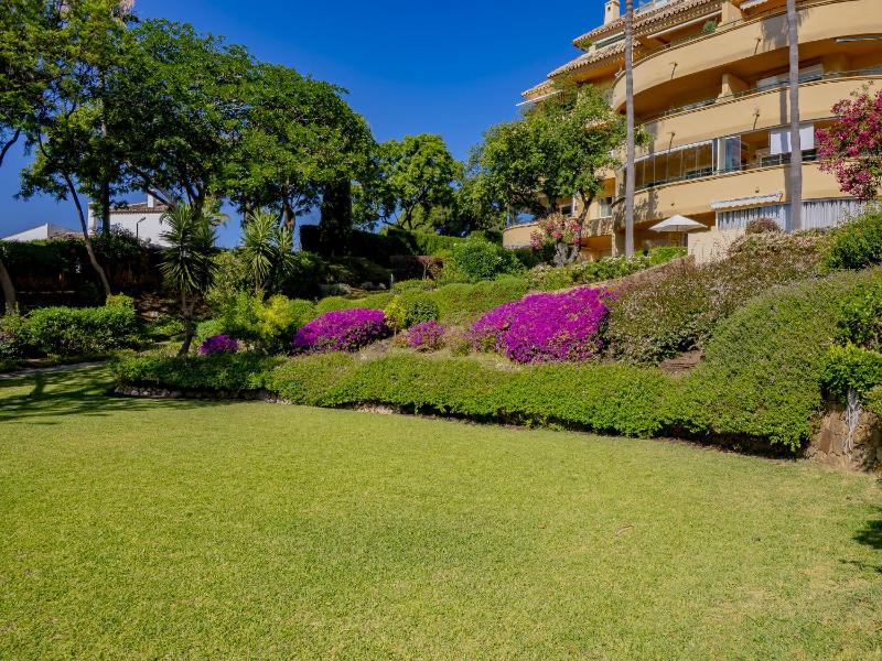 Cubo's Luxury Golf Apartment Marbella & Parking - image 30