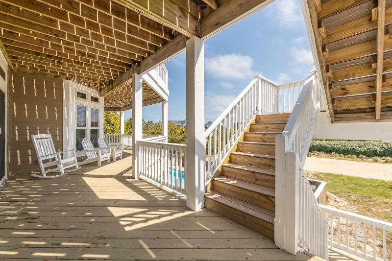Summer Winds - Corolla Whalehead 300 Yds to Beach Elevator Pool Hot Tub Pets OK - image 17