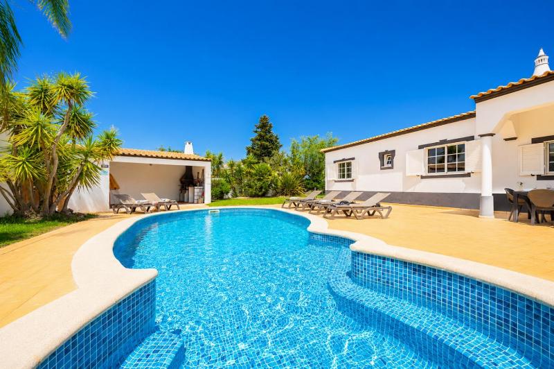 Casa Amendoeira Large Private Pool WiFi - image 17