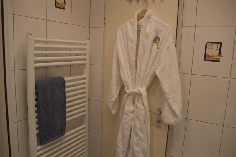 Inselblume 45 - Ferienwohnung mit Blick auf den Yachthafen - image 11