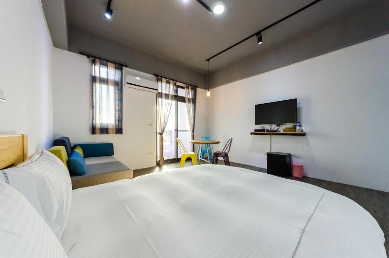 Sea breeze Inn - image 6