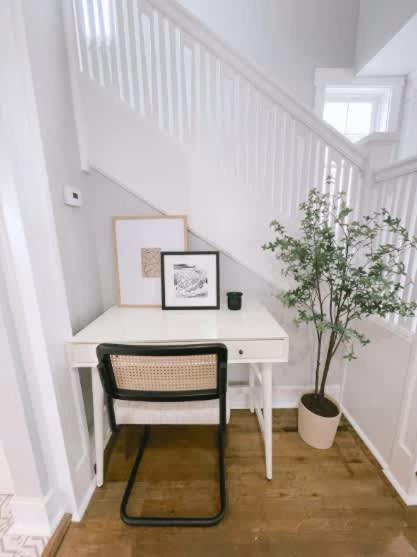 3-Bed Home with 2 and a half baths in Indy - image 17