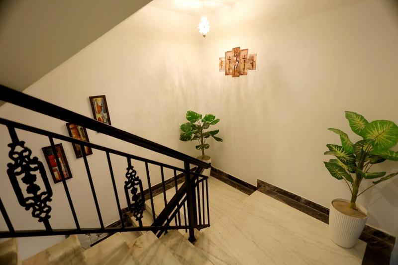 Meera Kunj 2 Luxury 3 BHK Retreat - image 30