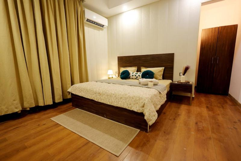 Meera Kunj 2 Luxury 3 BHK Retreat - image 41