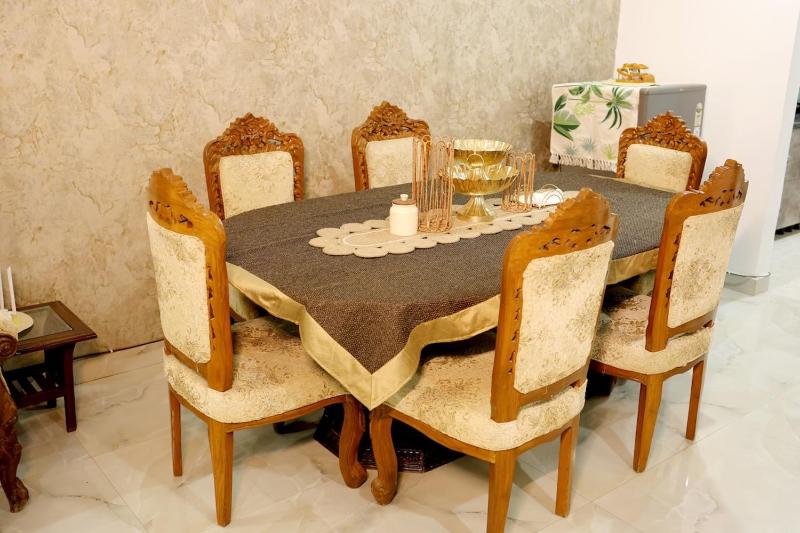 Meera Kunj 2 Luxury 3 BHK Retreat - image 15