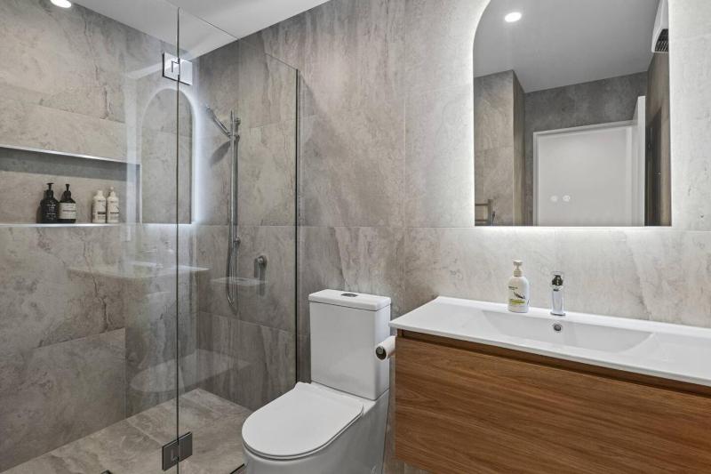 Relaxed luxury designed for comfortable stays - image 3
