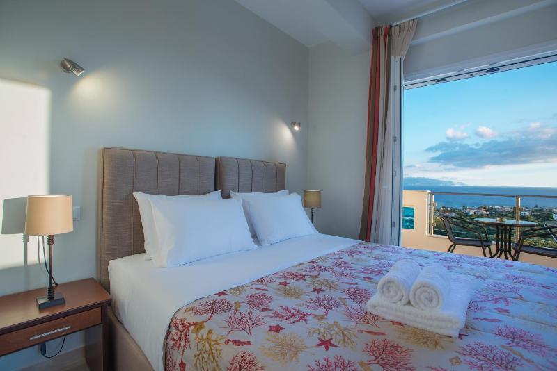 Special Offer - Executive Suite with Sea View image 4