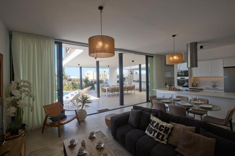 Protaras Aqua Pearl Villa AQ01 - image 5