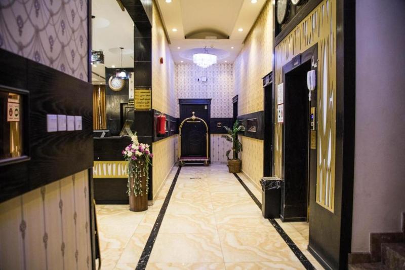 Quiet Rooms 5 Serviced Apartments - image 15