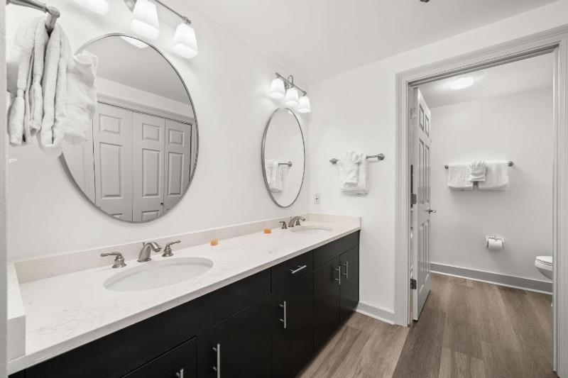 High Pointe 11E - image 41