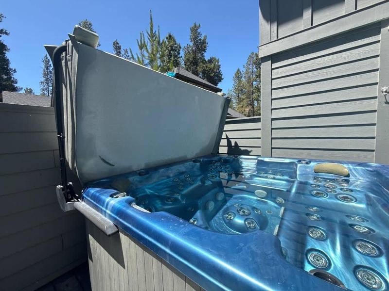 Gannet Chalet with HOT TUB SAUNA SHARC - image 14