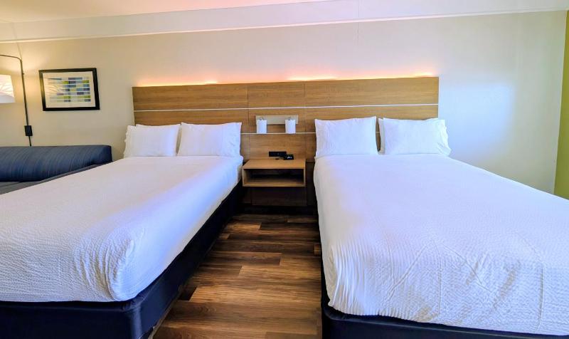 Holiday Inn Express & Suites Galveston West-Seawall by IHG - image 26