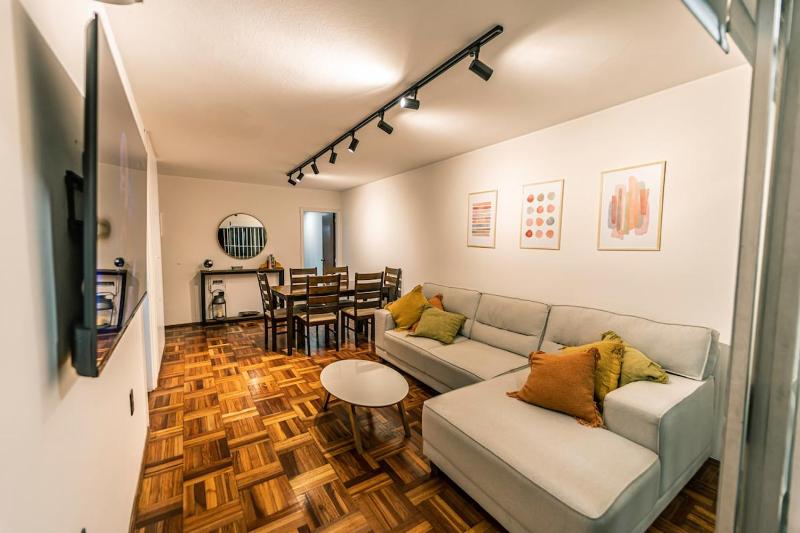 In the Heart of Punta Carretas - 2 Bedrooms - image 1