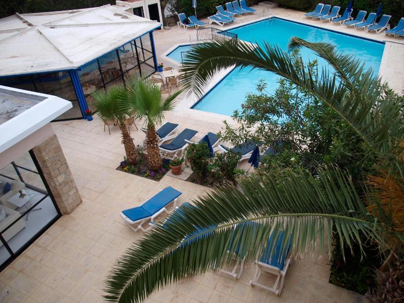 Hilltop Gardens Hotel Apartments - image 15