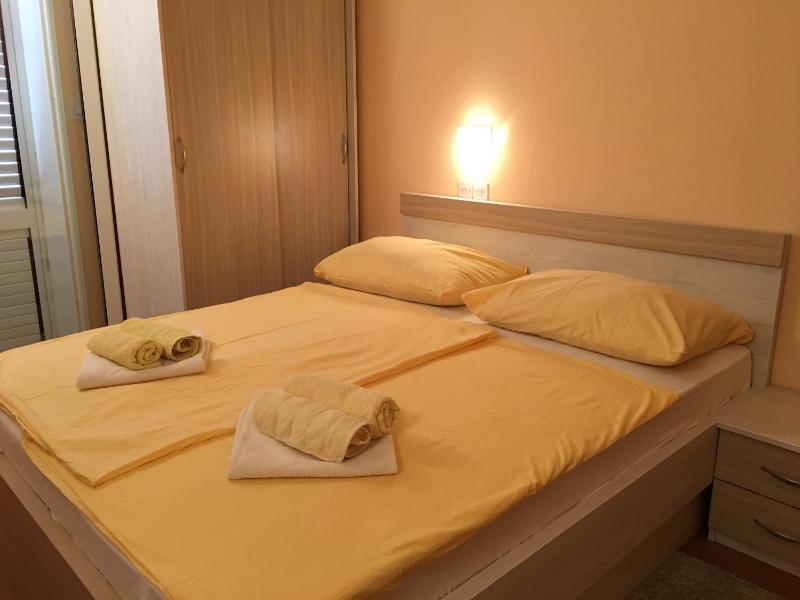 Double Room with Forrest View image 3