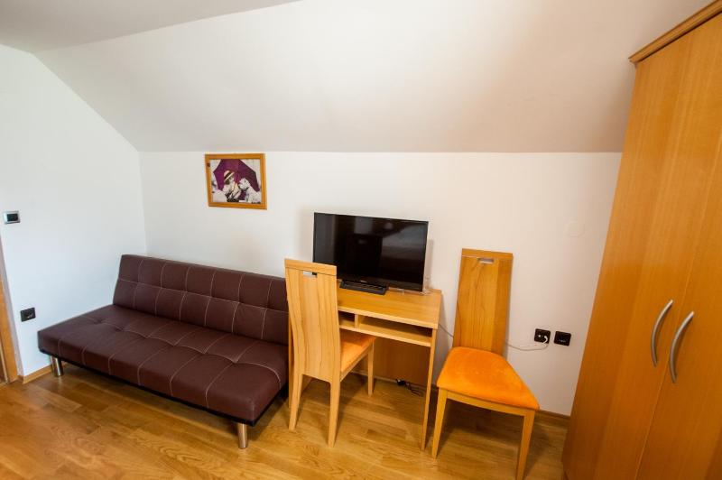Double or Twin Room with Extra Bed image 2