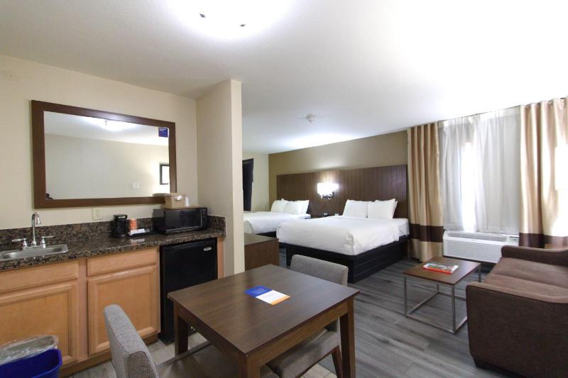 Comfort Suites Tucson near Sabino Canyon - image 25