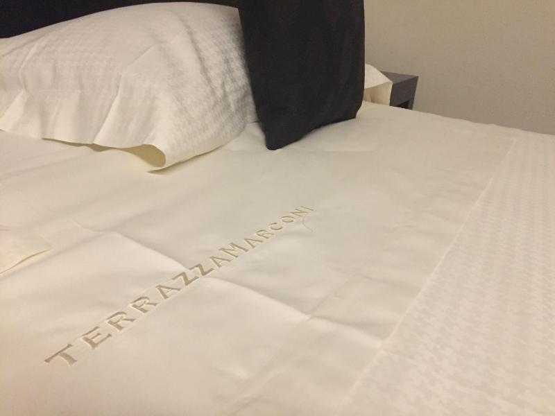 Charme Double Room with Sea View image 2