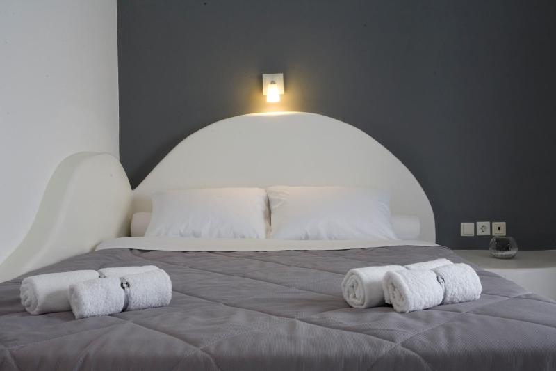 Double Room image 4
