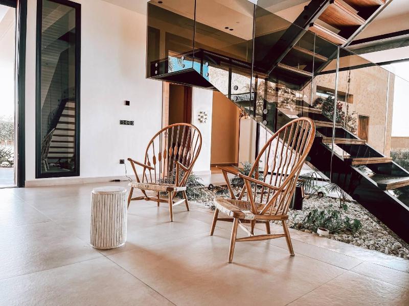 Sublime Villa with exceptional services - image 7