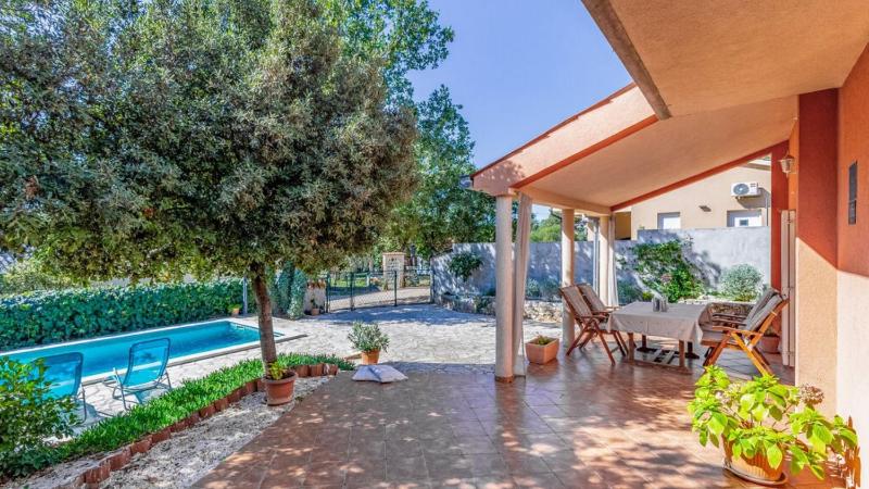 Villa Ella by Villas Gudie - image 14