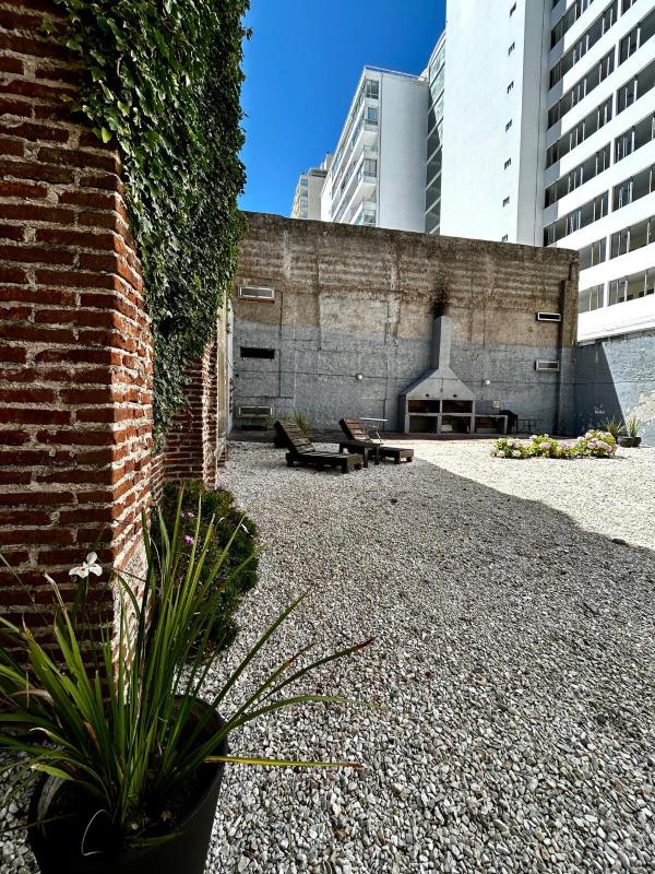 Dúplex A estilo neoyorquino en Calle 20 - image 20