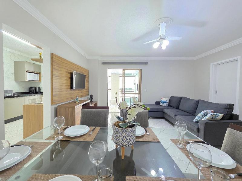 Apt 3 Quartos c/ garagem 150m do mar em Meia Praia - image 48