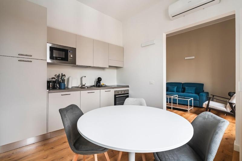 Toc-Toc La Farina Apartments - image 10