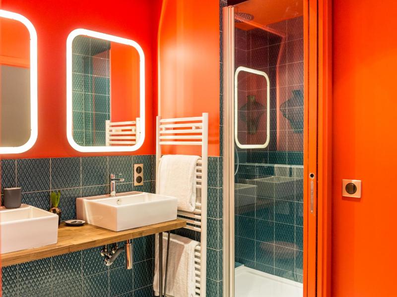 Deluxe Double or Twin Room image 4