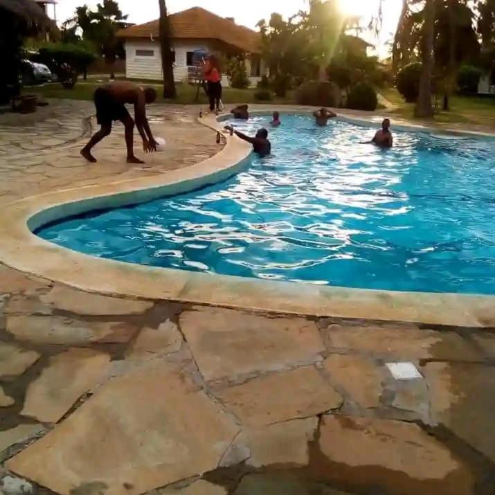 Diani cozy cottage camp - image 5