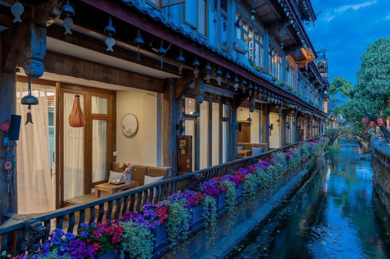 Lijiang Cloud Return Huiyi · On the Water Side Panoramic Hidden Inn (South Gate Mufu Branch) - image 17
