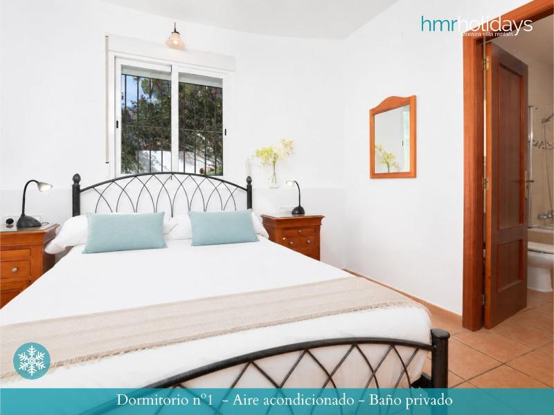 Villa Gredos by HMR Holidays - image 24