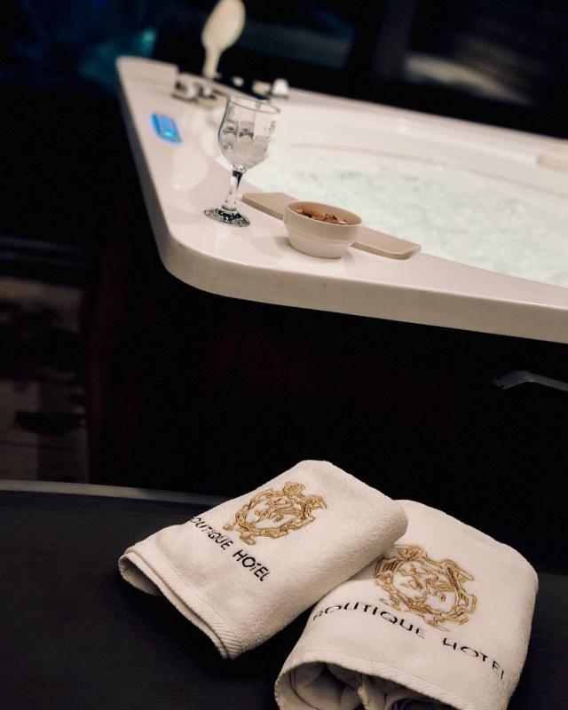 Boutique Hotel - image 2