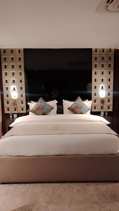Boutique Hotel - image 6