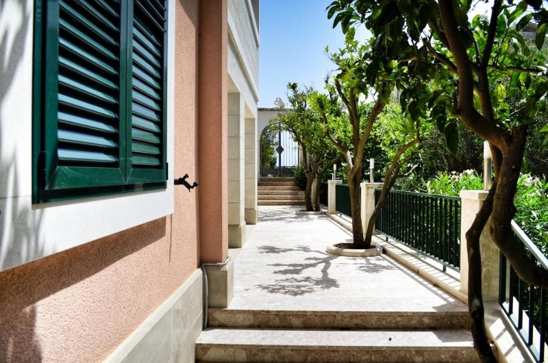 Apartments by the sea Podgora Makarska - 25999 - image 3