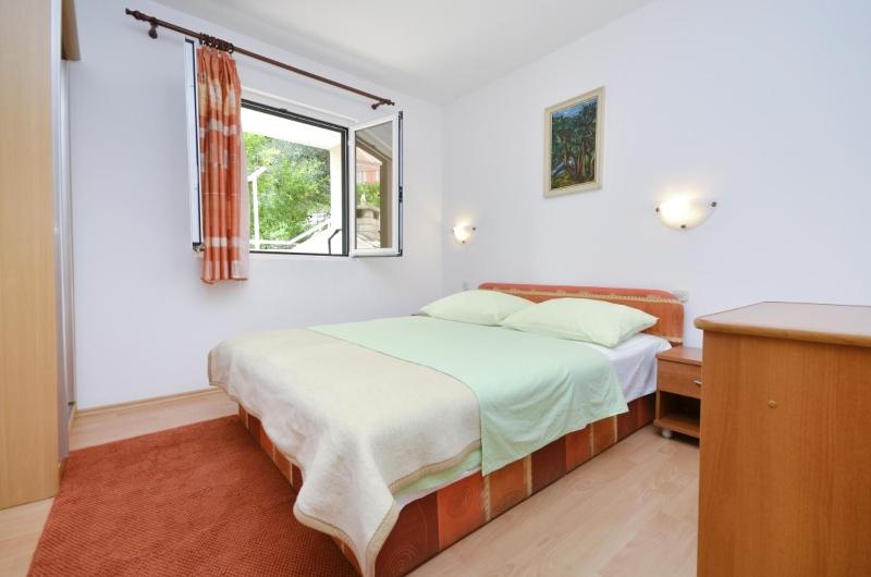 Apartments by the sea Podgora Makarska - 25999 - image 14